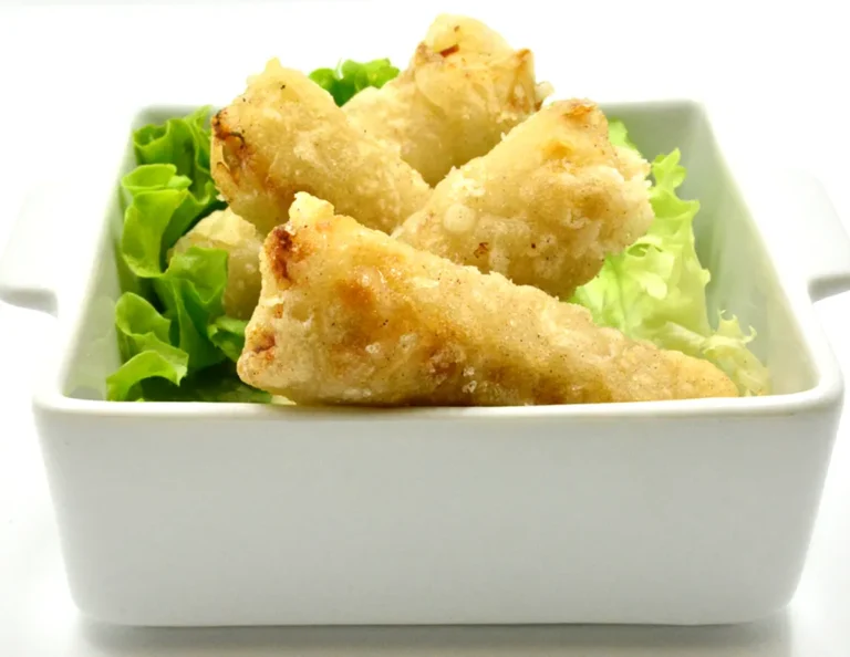Nems au poulet croustillants restaurant Thaï